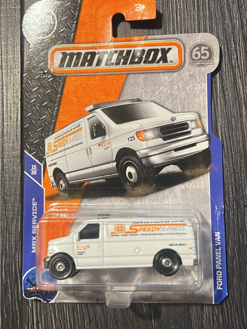 Matchbox 2017 69/125 MBX Service 15/20 FORD PANEL VAN White NEW
